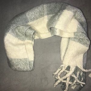 Warm, beautiful scarf!